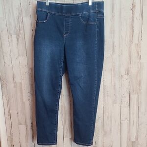 Stylish Dark Blue Women's Cropped Jeans